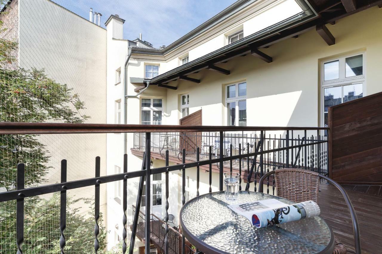 Apartments Cracow Miodowa By Renters Krakau Exterior foto